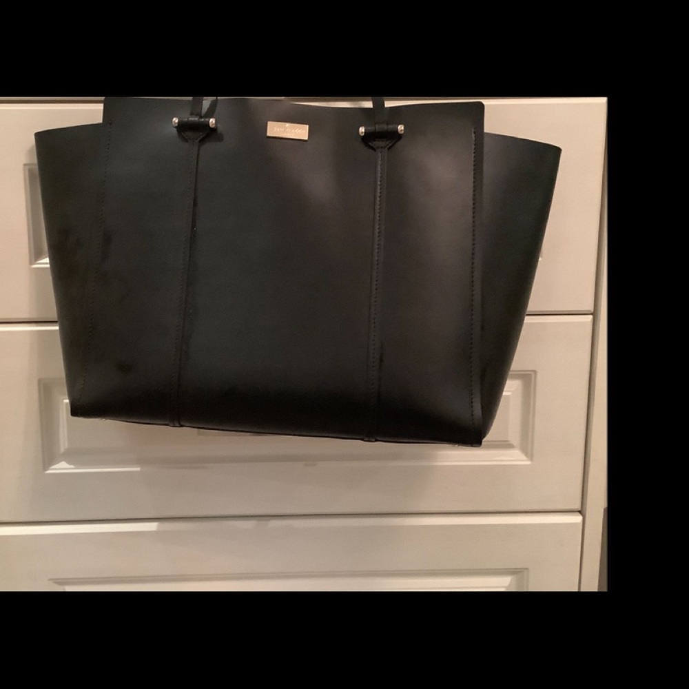 Kate Spade Tote in Black, Excellent Condition - Picture 2 of 13